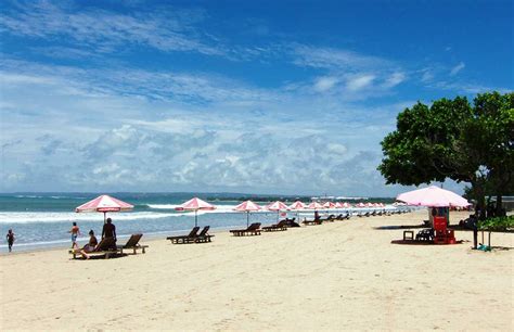 Ragam Aktivitas Wisata Pantai Kuta Bali Yang Menarik Mata Pecinta