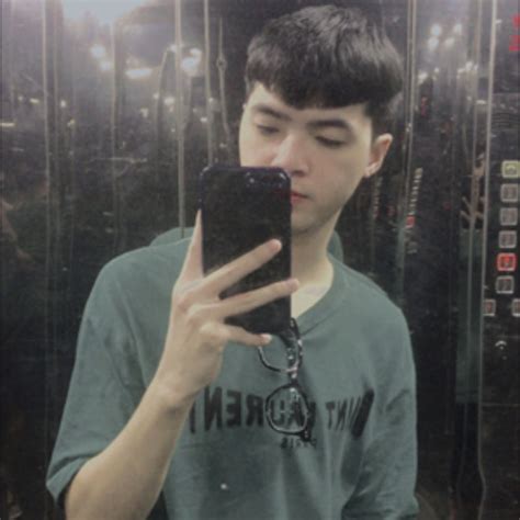 Stream HOT TIKTOK Giờ Mình Anh Ôm Nỗi Cô Đơn Sự Thật Đã Bỏ Quên Remix by 𝕻𝖍𝖚𝖔𝖓𝖌 𝕳𝖎𝖕