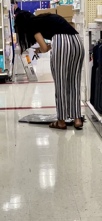 Indian Babe Bubble Butt Booty Forum