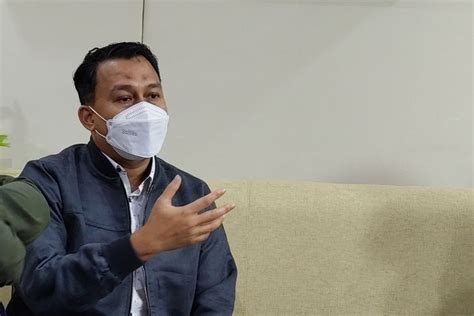 Kpk Akbp Bambang Kayun Diduga Terima Suap Miliaran Rupiah Dan Mobil