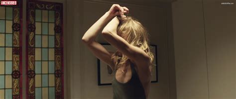 Sylvie Testud Nude Pics Page 1