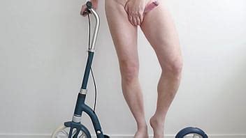Nude Scooter Pose XNXX