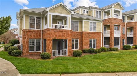 818 Waterford Lake Dr Cary Nc 27519 Redfin