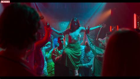 Naked Maria Sobocinska In Sexify