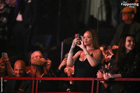 Rihanna Nude OnlyFans Leaks Fappening Page 2 FappeningBook
