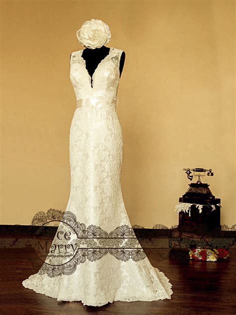 Breathtaking Keyhole Back Vintage Style Lace Wedding Dress Etsy