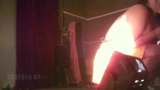 Chinese Beauty Sings Naked On Stage Xhamster