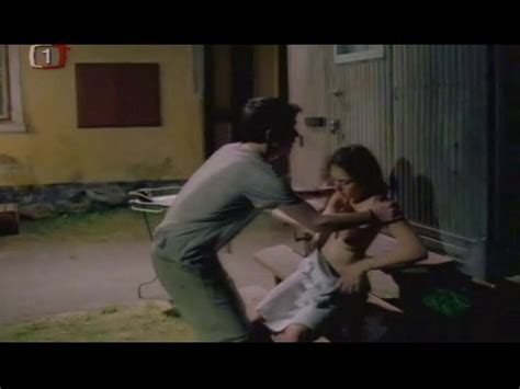 Naked Kl Ra Issov In Cesta Byla Such M Sty Mokr