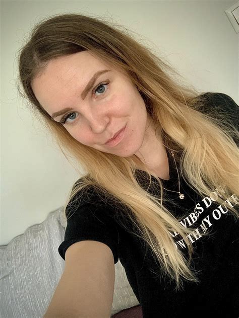 Need To Go Blonde Again F R Selfie