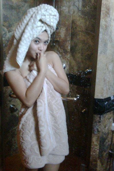 INFO AND TIPS Foto Syur Syahrini Foto Panas Syahrini Foto Hot Syahrini