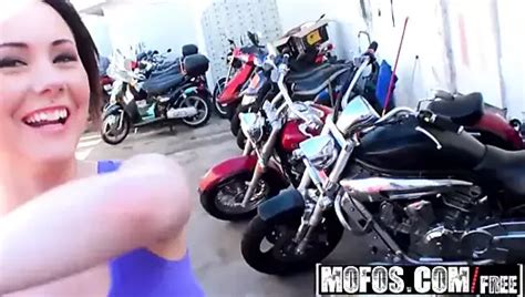 Mofos Pervs On Patrol Zoe Wood Yoga Babe Wants It Bad Xhamster