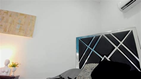 Hot Latina Showing Her Big Ass