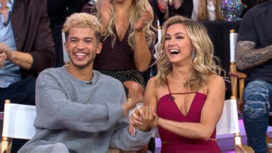 Dating Naked Contestant Jessie Nizewitz Sues For Million Video