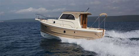 Leidi Vessels - Reviews - Leidi 800 - Lady Has Grown