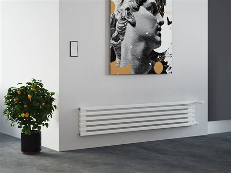 Трубчатый радиатор с квадратным профилем 30x30 GUARDO RETTA 3P 230 мм ...