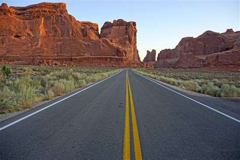 12 Epic National Parks Near Las Vegas (Nevada)