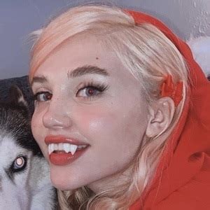 Hot Sexy Alida Simone Bikini Pics