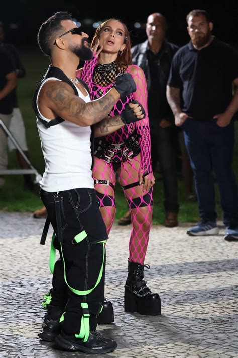 Певица Анитта на съемках клипа: dymontiger — LiveJournal