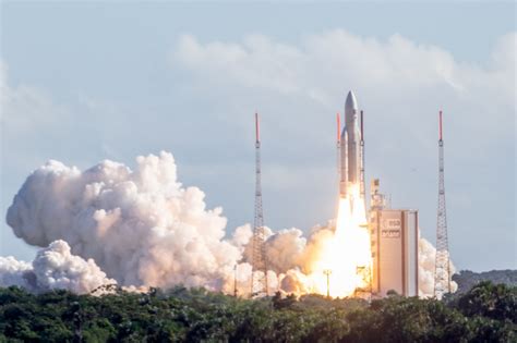 Ariane 5 décollage réussi pour le lancement du satellite Eutelsat Quantum