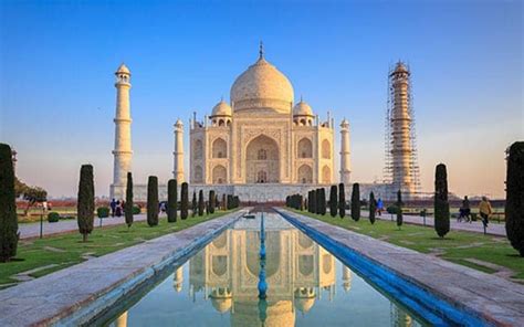 Taj Mahal, Agra - Images, History, Tickets, & Timings | MakeMyTrip