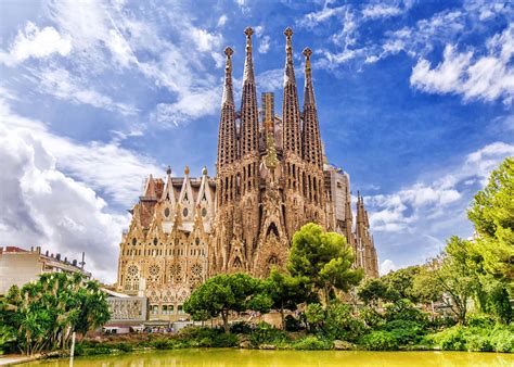 Barcelona Foi Fundada Em - LIBRAIN