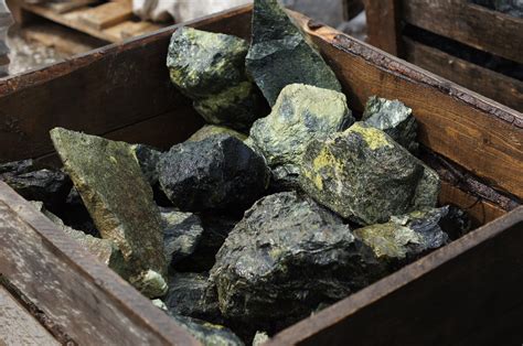 Змеиный камень (125 фото)