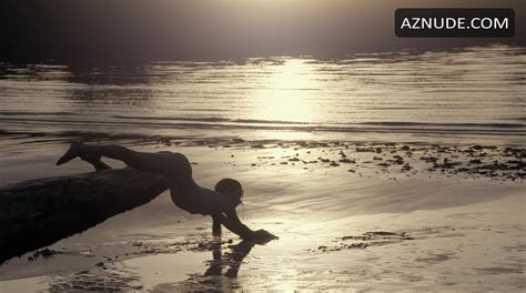 JESSICA CLEMENTS Nude AZNude