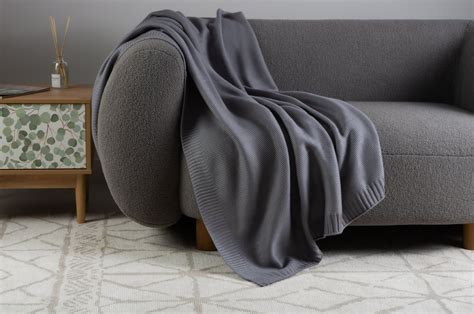 Плед Рифф Grey 130x170 – купить в Москве по цене 4 190 рублей в ...
