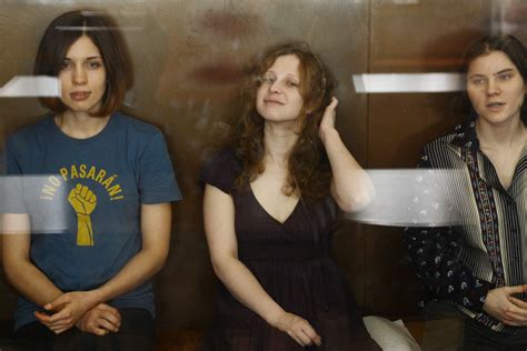 Russland Urteilsverkündung im Prozess gegen Pussy Riot