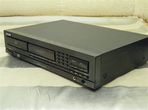 Проигрыватель CD дисков Philips CD-690