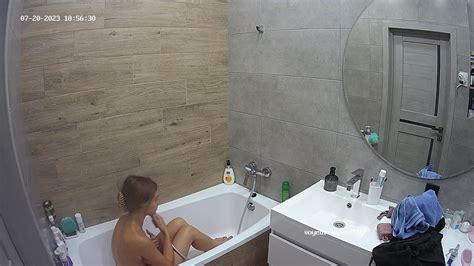 Watch Shower Girl Telma Shower Jul Naked People With Oscar Pearl In Guest Bedroom