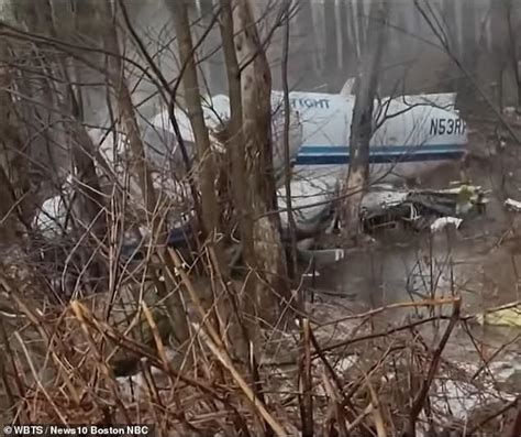 Terrifying Moment Plane Crashes Out The Sky In New Hampshire Slamming Into Trees And Sending