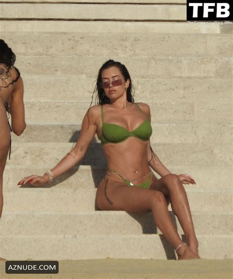 Anastasia Karanikolaou Sexy Shows Off Her Amazing Figure In A Hot Bikini On A Beach In Mexico