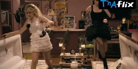 Watch Hundreds Of Free HD Porn Videos With Alicia Silverstone Try It