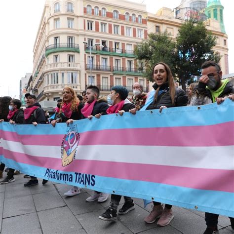 El Gobierno Aprueba La Ley Trans Que Permite El Cambio De Sexo Sin