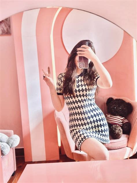 Vợ hot girl Phan Văn Đức khoe đường cong uốn lượn dân mạng chỉ điểm phong độ không còn như xưa