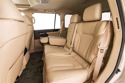 2020 Lexus Lx 570 Pictures 142 Photos Edmunds