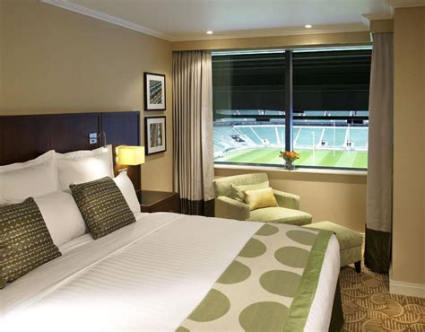 London Marriott Hotel Twickenham | Secure Your Holiday, Self-Catering ...