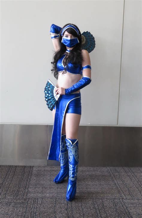 Kitana Cosplay : cosplaygirls