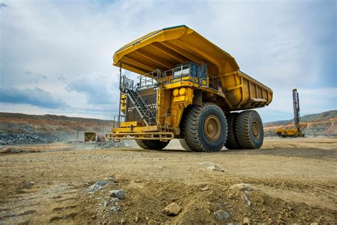 Monster 1000-kWh hydrogen-powered electric mining truck to begin testing