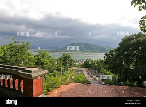 tang kuan hill  res stock photography  images alamy