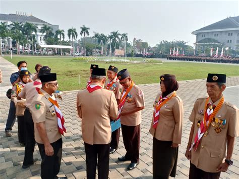 Peringatan Hari Pramuka 16 Tokoh Pramuka Diberikan Tanda Penghargaan