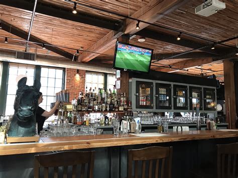 Our Favorite Seattle Bars (Part 1) - Seattle Unexplored