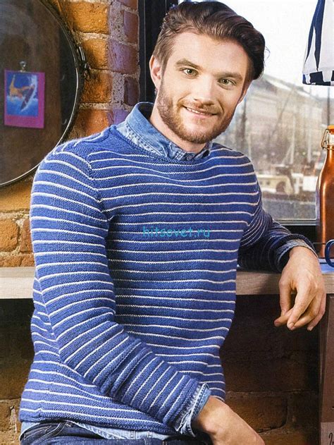 Полосатый мужской пуловер спицами | Long sleeve tshirt men, Men sweater ...