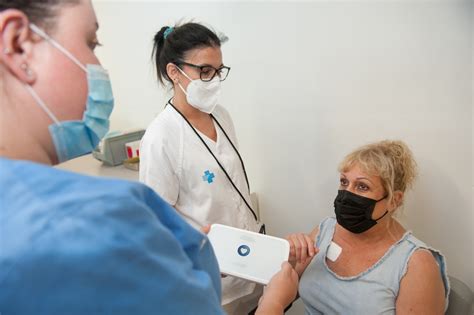 Es Posa En Marxa La Primera Interconsulta Entre Infermeria Hospital Ria