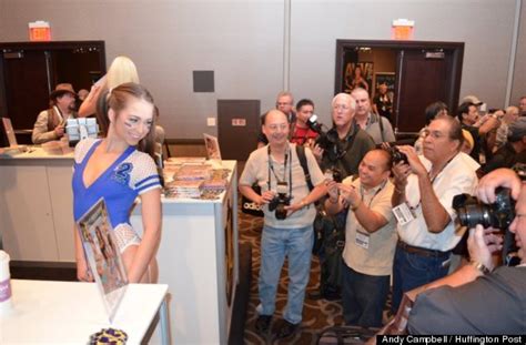 Can Custom Porn Save A Flaccid Industry Huffpost Uk Weird News