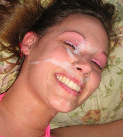 Cum Hungry MILF Alicia Sperm Hungry Amateur Hottie Porn Pic