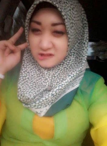Hot Cerita Panas Dengan Wanita Berjilbab Berita Tentang Sex