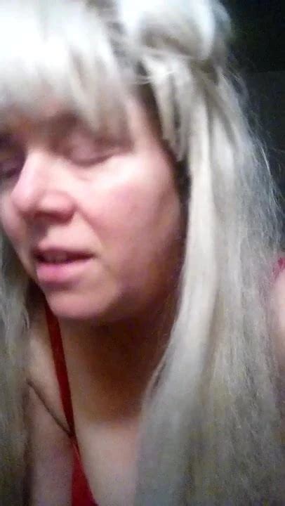 Sexy Linda Piewa Piosenk W R Owym Bikini Xhamster