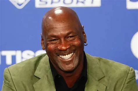 Michael Jordan Complet La Venta De Los Hornets